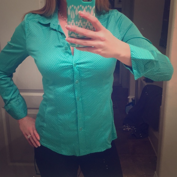 Long-sleeved button down fitted shirt - Picture 1 of 2